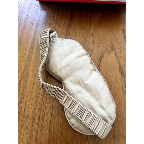 Skin Worldwide Natural Skin Silk Eye Sleep Mask - Picture 3 of 4